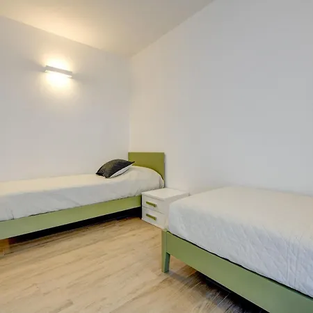 Apartment Maison Bellini 4 *