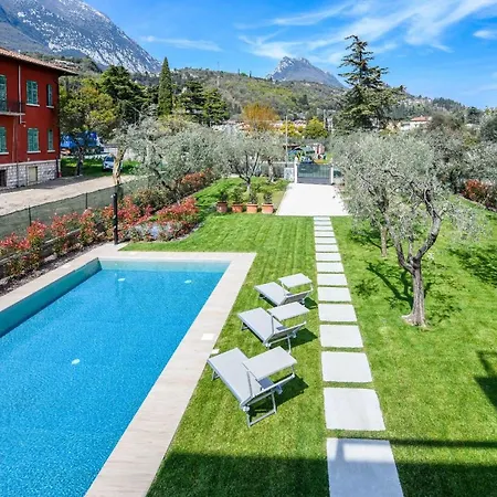 Maison Bellini 4 * Toscolano Maderno